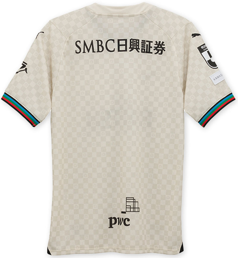 川崎フロンターレが2024新ユニフォームを発表！「市制100周年記念」でチェック柄が再登場｜写真6
