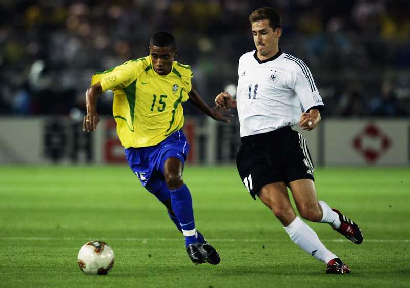 20年前の日韓W杯「優勝したブラジル代表の伝説イレブン」、今は何をしているのか｜写真7