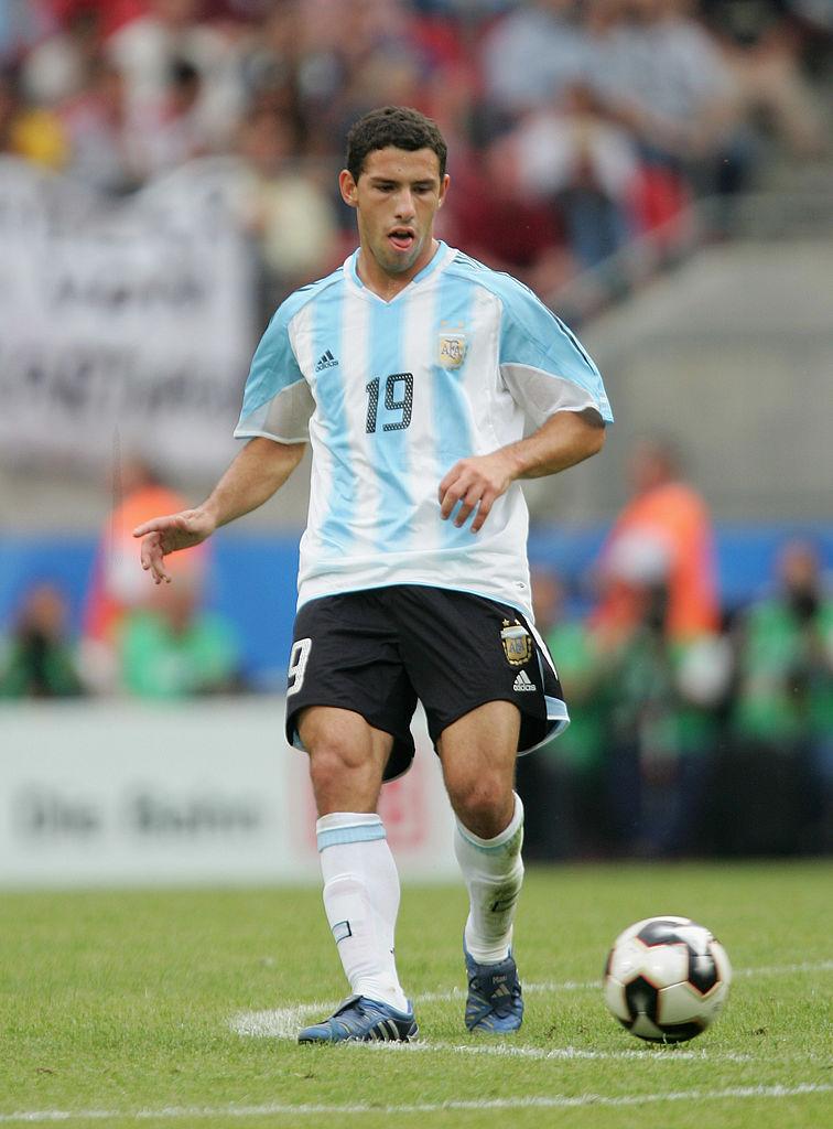 メッシの「代表デビュー」はレッドカード！その時のスタメン11名がこれ｜写真9