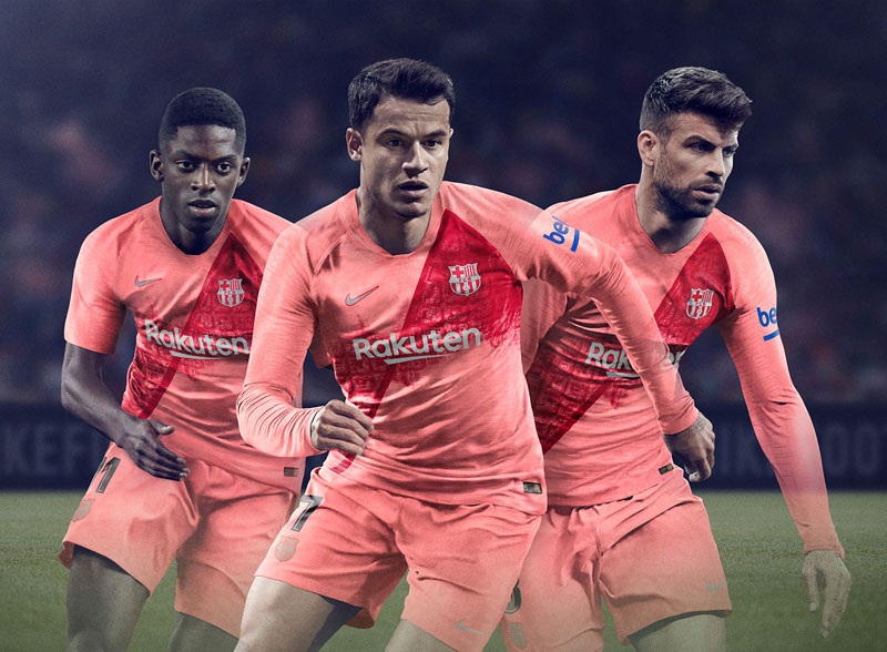 バルセロナ、「芸術的な街」をデザインした2018-19新サードユニフォームを発表！｜写真8