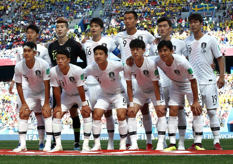 マニアは永久保存版！Ｗ杯全チーム「集合写真まとめ」GS第1節｜写真24