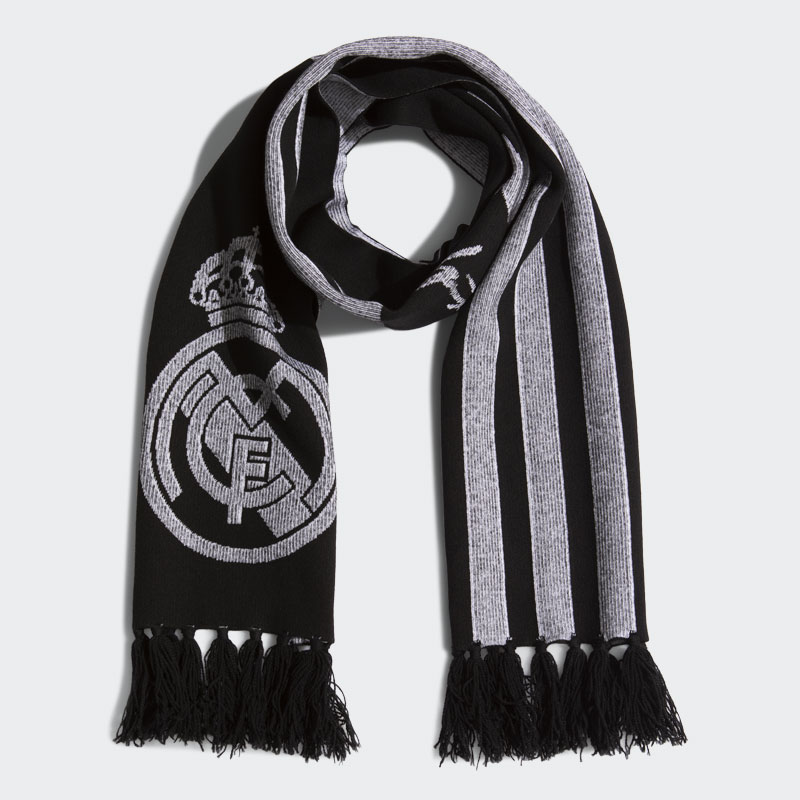 山本耀司とコラボ！レアル・マドリー、120周年を祝した「Y-3コレクション」が登場｜写真19