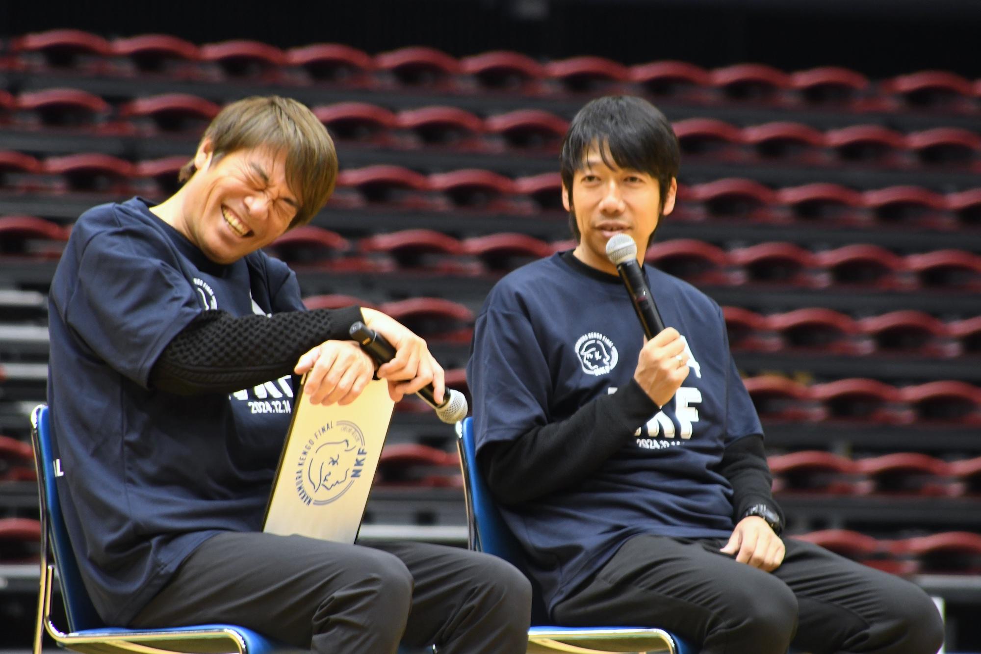 川崎フロンターレ中村憲剛の引退試合に2万人超えのサポが集結　「みんなの笑顔が見れて感無量」「幸せな1日」でピッチに別れ｜写真8