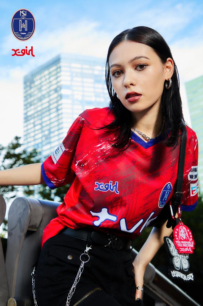 「X-girl」がWEリーグのユニフォームをおしゃれに披露！今季は7クラブを手がける｜写真5
