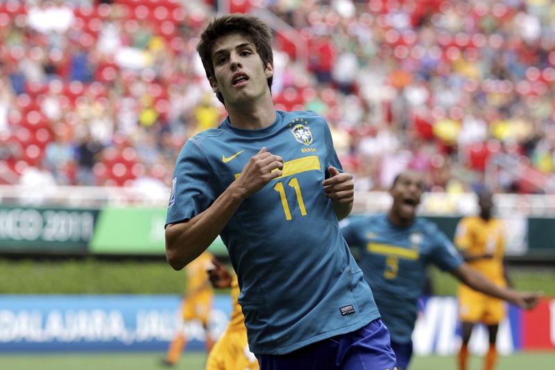 “カカの後継者”と呼ばれた逸材たちとその「現在」｜写真5