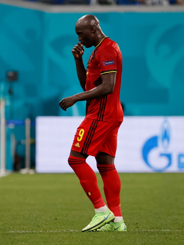 日本メーカーも！ベルギー代表の着用スパイクまとめ（EURO2020）｜写真9