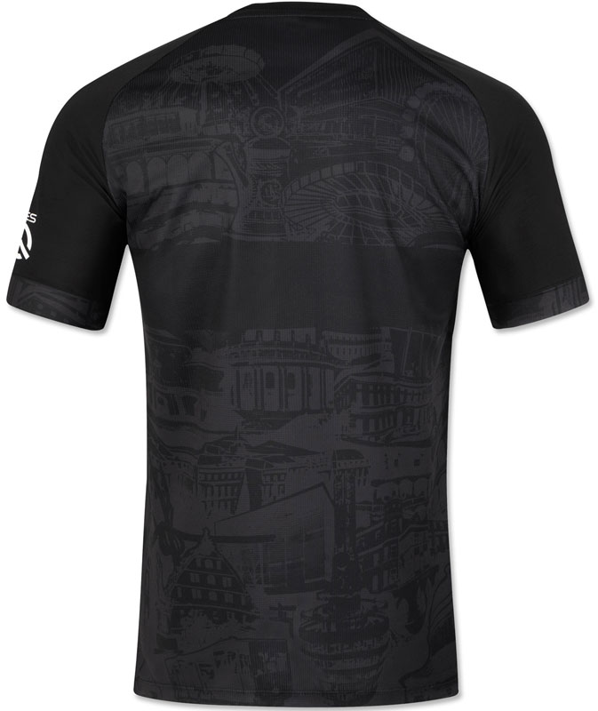 街の名所や懐かしユニをデザイン！シュトゥットガルト、2022-23「新ユニフォームまとめ」｜写真10