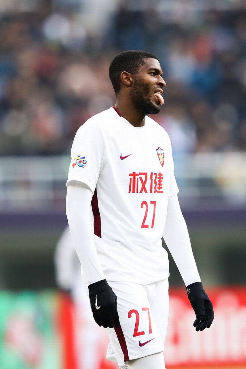 サッカーの歴史上「最も高額だった30代選手」の移籍トップ10｜写真7