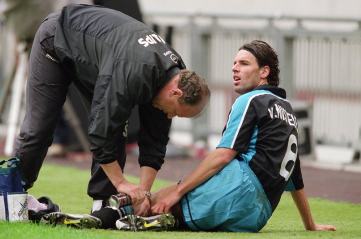 「背番号8」なのにゴリゴリのストライカーだった8人｜写真10