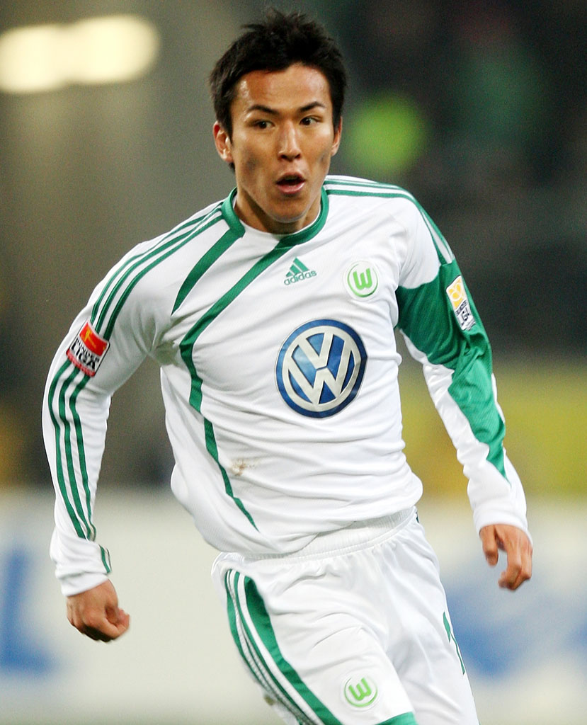 実に多彩！引退発表の長谷部誠が着た「自動車ロゴ」ユニフォーム｜写真3