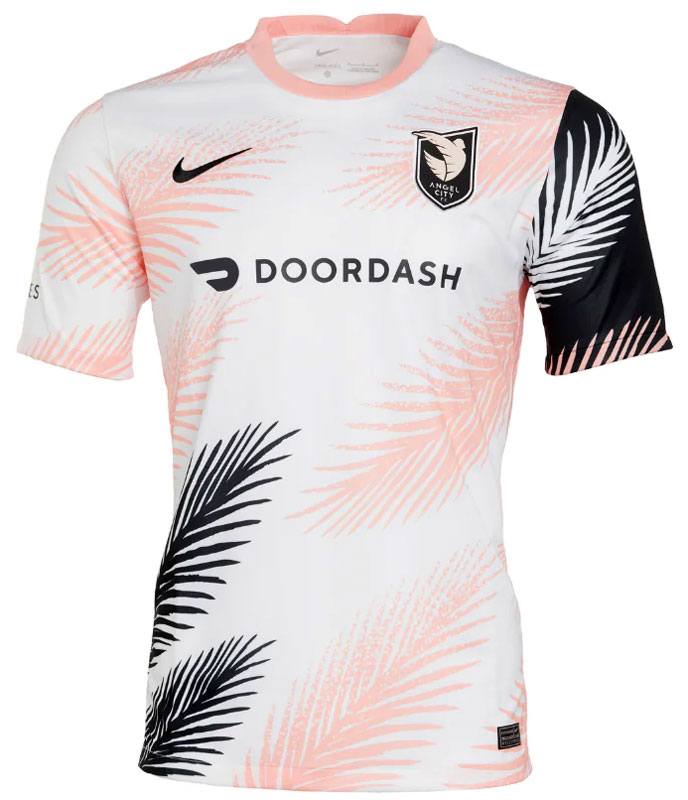 なでしこ選手もプレー！世界最強女子リーグ“NWSL”の「オシャレすぎるユニフォーム」7選｜写真7