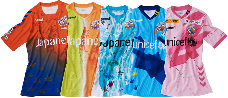 V・ファーレン長崎、「ハトの羽」をデザインの2019平和祈念ユニフォームを発表｜写真6