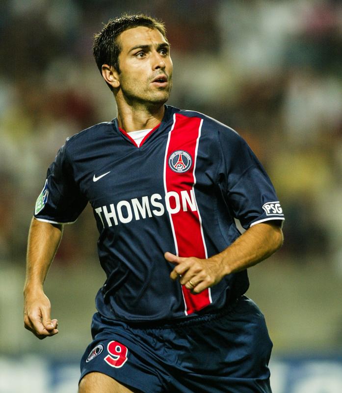 来季ユニで復活？PSG、歴代4つの「異端ストライプ」がこれだ｜写真3