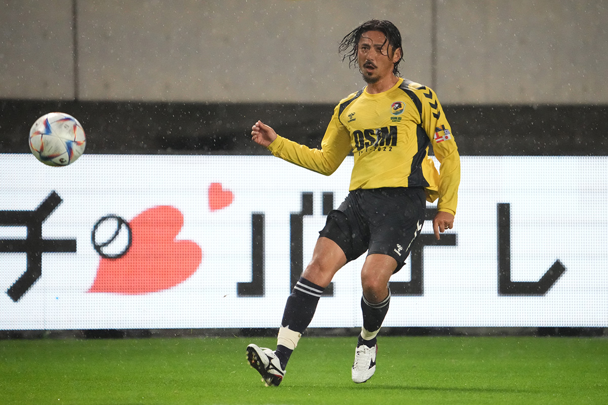 【インタビュー】盛岡MF水野晃樹、現役続行の理由と「お前はジダンか？」と言われたオシム氏への想い｜写真4