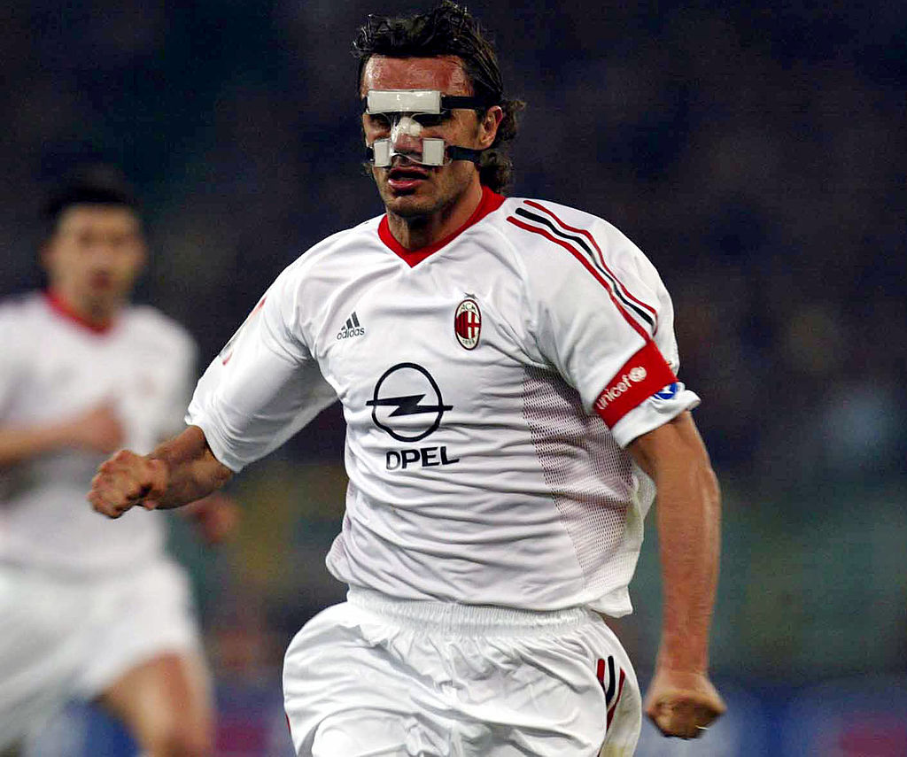 鼻骨骨折のエムバペも着用へ！フェイスマスクをつけてプレーした世界のスター6人｜写真3