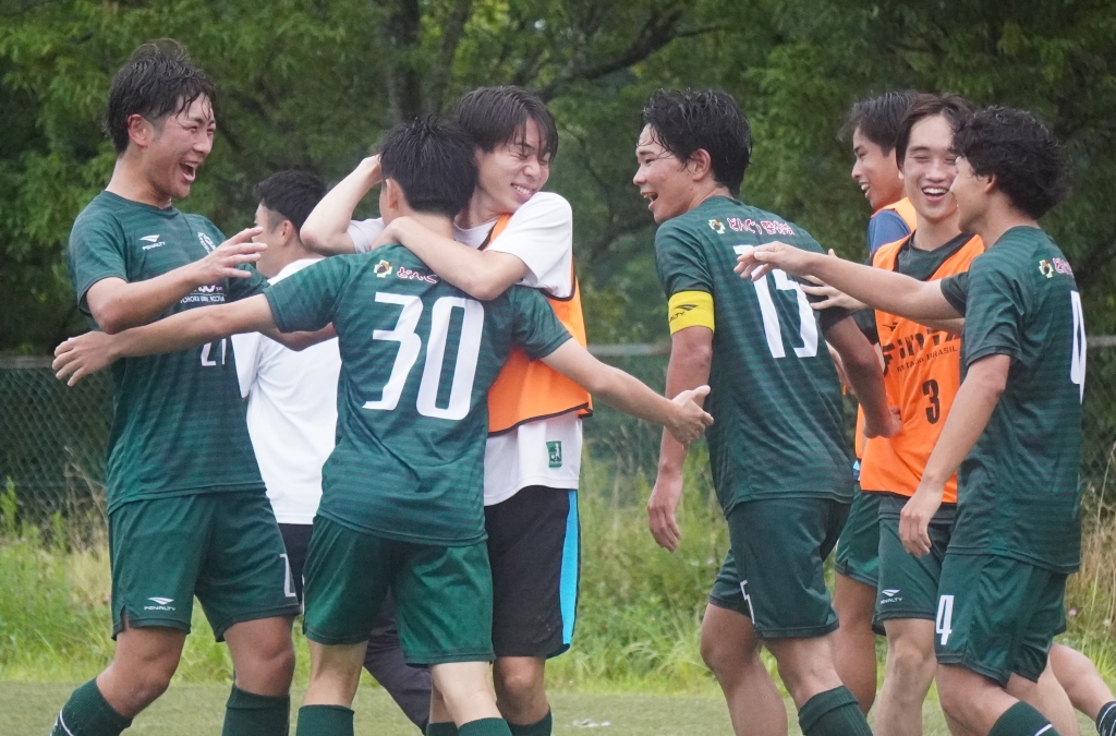 試合に大勝、学生団体コンテスト優勝で賞金300万円獲得！文武両道の東北大サッカー部が学生サッカーの台風の目に｜写真6