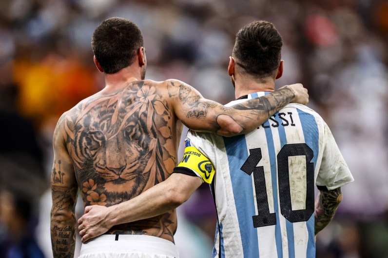 キャプ翼にピカチュウも！W杯アルゼンチン代表のタトゥーがすごい選手たち｜写真6