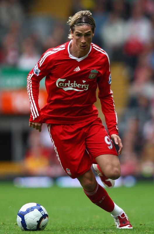 熱き優勝争いの記憶！リヴァプール「2008-10ホーム」ユニフォーム｜写真4