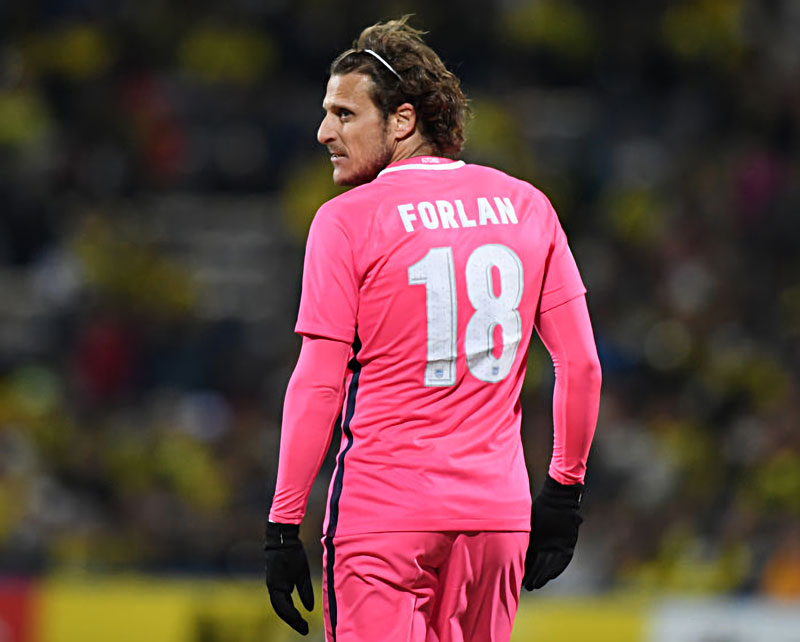 フォルランがいる香港王者キッチー、ACLでも着用の2017-18ユニフォーム｜写真8