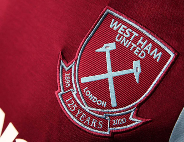 ウェストハム、2020-21新ユニフォーム発表！「レトロな125周年記念モデル」｜写真4