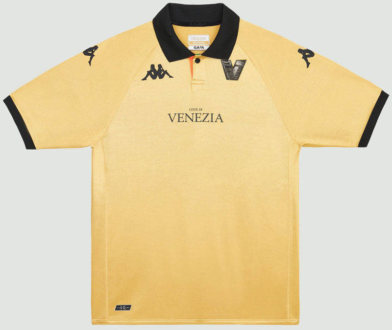 圧巻の美しさ！ヴェネツィア、エレガントな「2022-23新ユニフォームまとめ」｜写真7