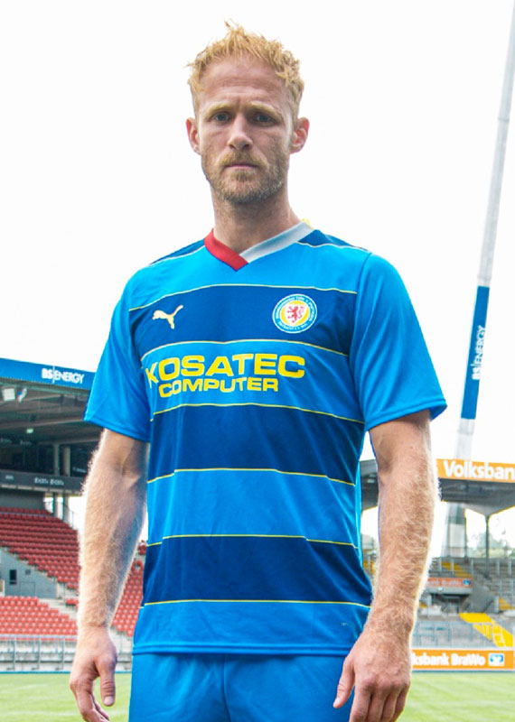 遠藤渓太が所属のブラウンシュヴァイク、23-24新ユニ登場！なぜ色は「青と黄」なのか｜写真4