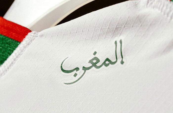 モロッコ代表、「懐かしユニと伝統モザイク」の2022カタールW杯ユニフォーム｜写真6