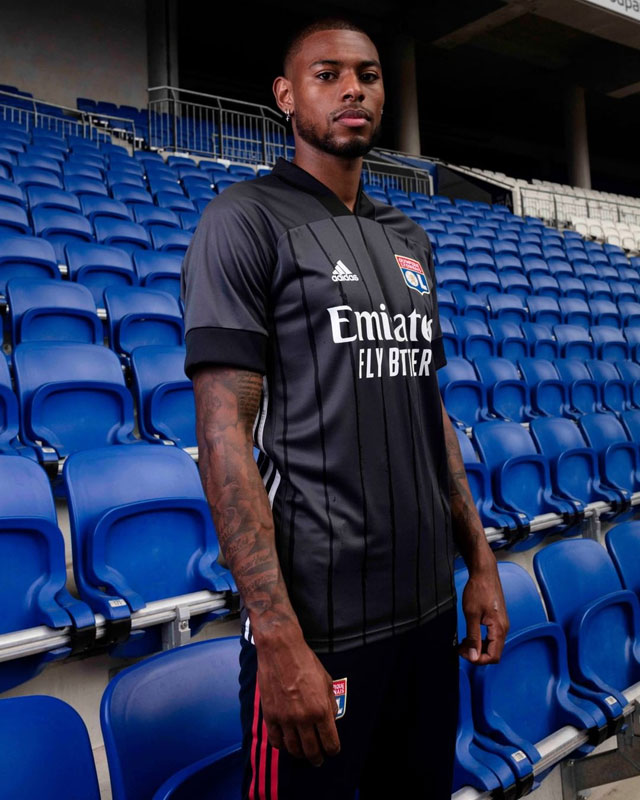 オリンピック・リヨン、2020-21新ユニフォーム発表！胸は「新スポンサー」登場｜写真7