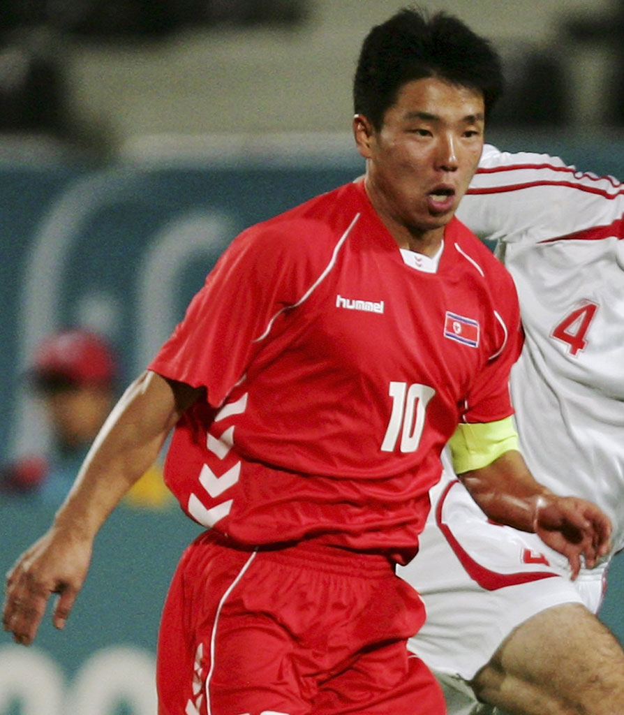 禁断の「最高にかっこいい北朝鮮代表ユニフォーム」TOP3｜写真3