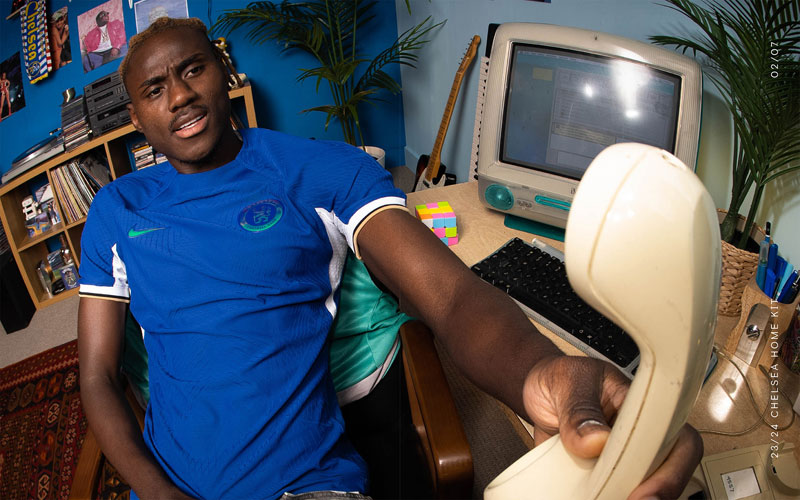 チェルシーが23-24新ユニフォーム発表！90年代後半「伝説ユニへのオマージュ」らしい｜写真6