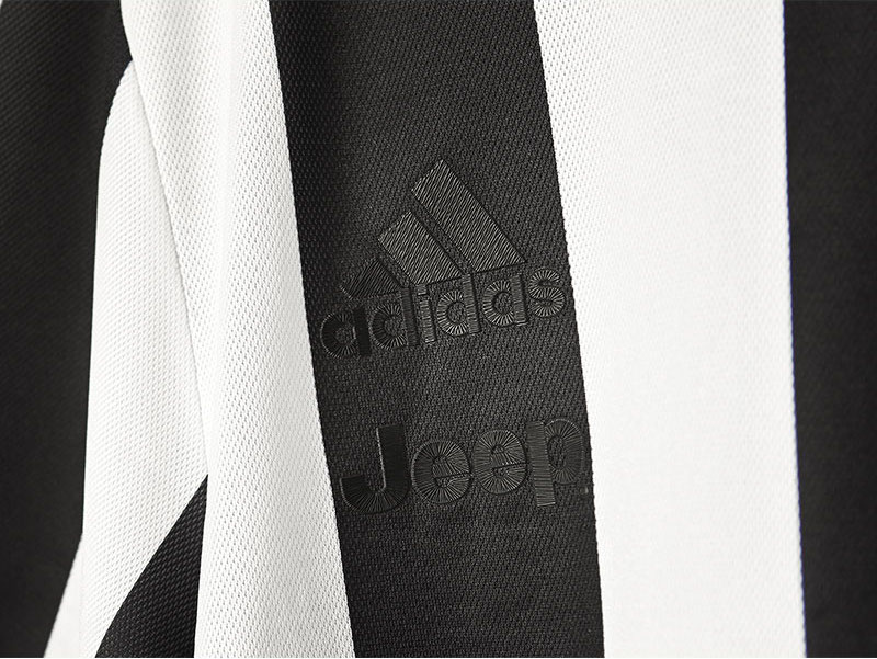 ユヴェントス、創立120周年記念の限定ユニフォームをリリース｜写真3