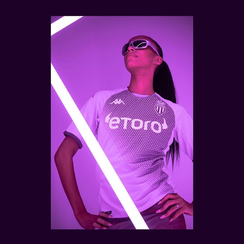 南野所属のモナコ、薄紫の22-23サードユニフォーム発表！“漆黒のアウェイ”も掲載｜写真8