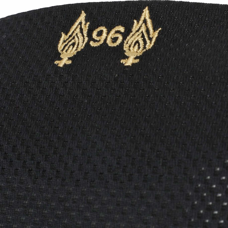 リヴァプール、2019-20新ユニフォームを発表！「黄金期」へのオマージュ｜写真8