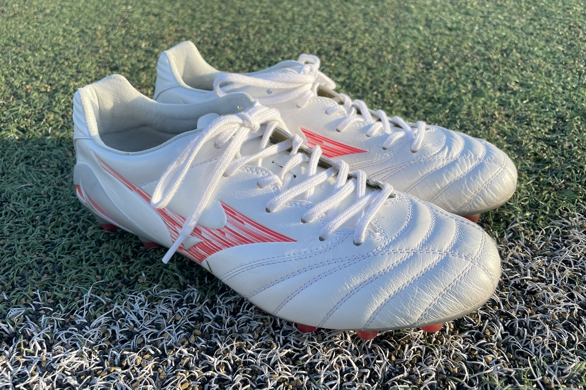 部活生ならこれ！ミズノの新スパイク『モナルシーダネオ3』が登場　ワイドモデルも充実｜写真4