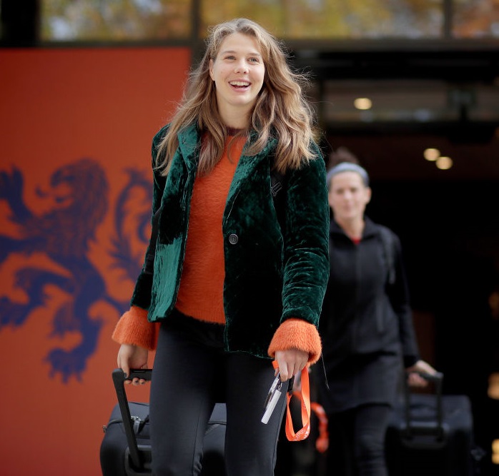 海外の女子サッカー選手ってどんな私服なの？オランダはこんな感じ｜写真6