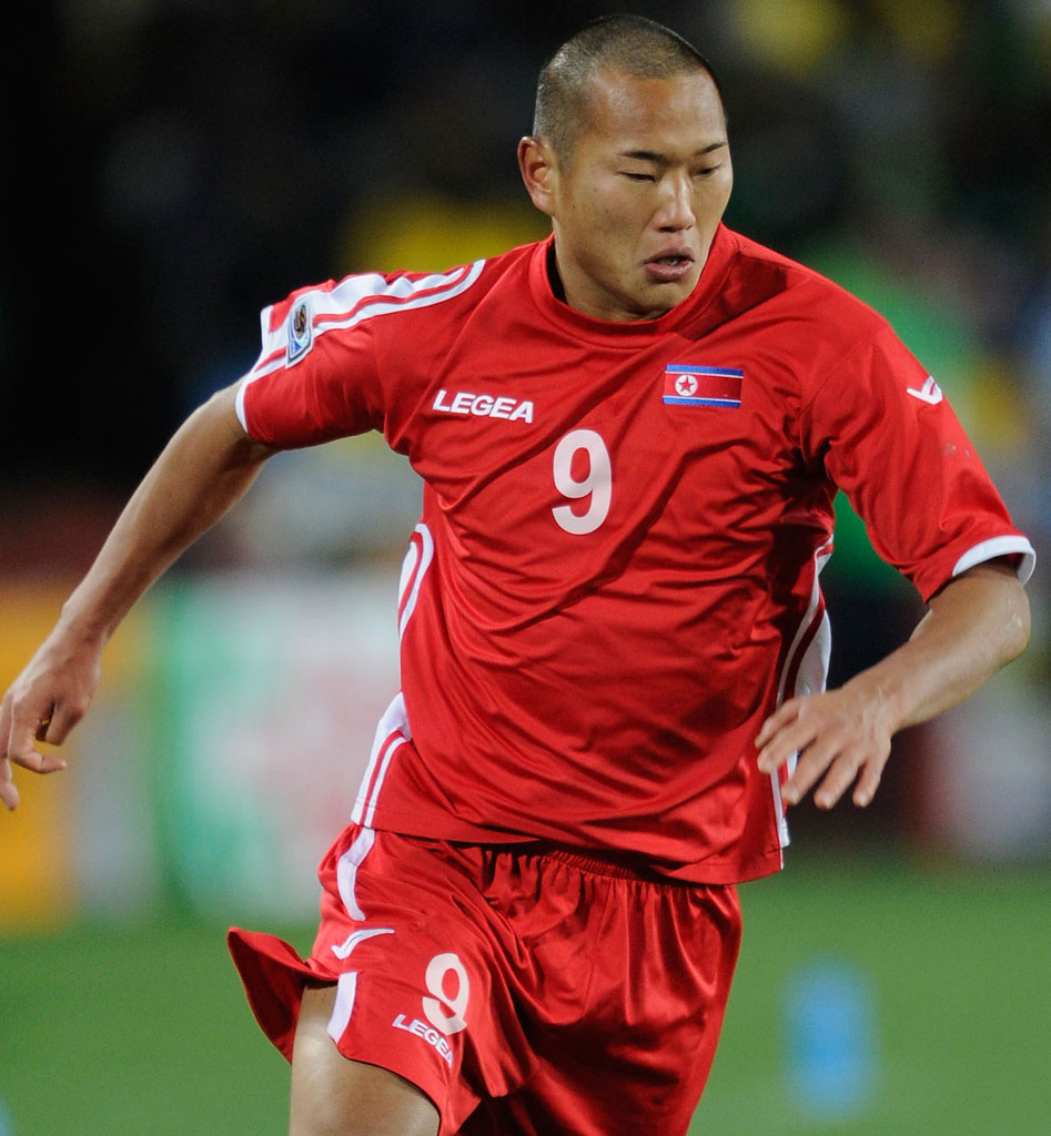 禁断の「最高にかっこいい北朝鮮代表ユニフォーム」TOP3｜写真5