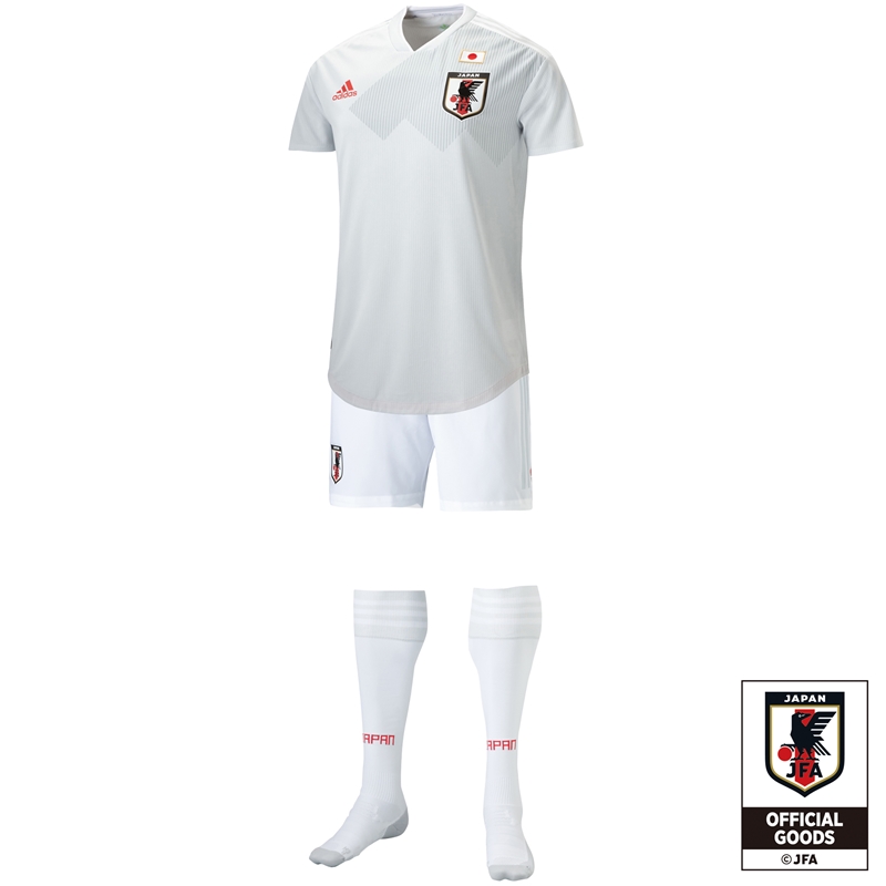 日本代表、ロシアW杯に向けた新アウェイユニフォームを発表！初の“日の丸”デザイン｜写真9