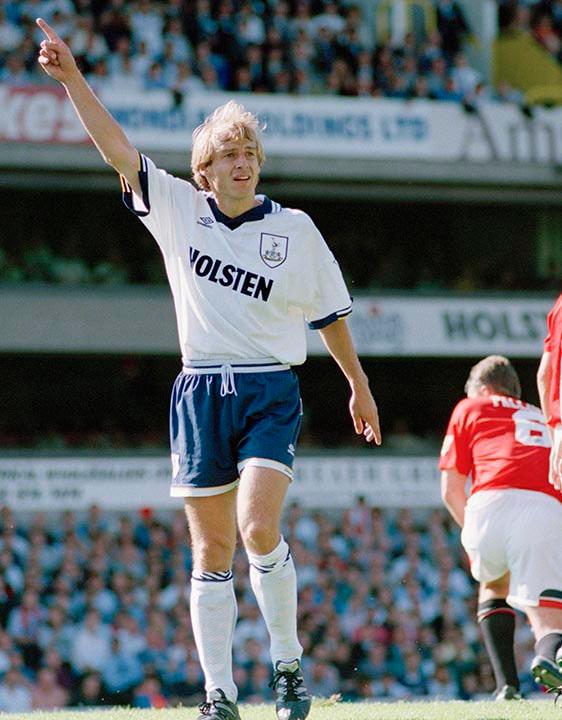 トッテナム、大人気「HOLSTEN」のレトロジャージ！当時のユニも見る｜写真8