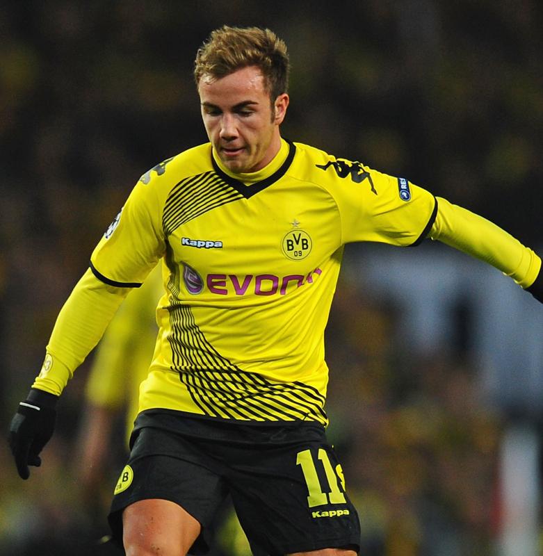 若きドルトムント、“最高峰”への挑戦！「2011-12チャンピオンズリーグ」ユニフォーム｜写真4