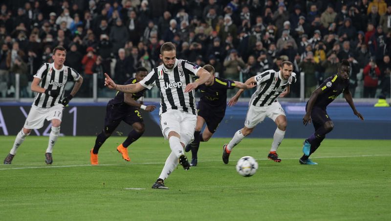 なぜかPKが苦手な5名の世界的プレーヤー、その成功率は？｜写真2