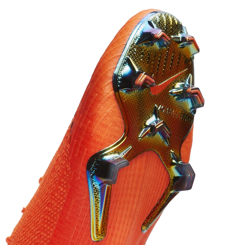 NIKEの新スパイク『マーキュリアル スーパーフライ6』と『ヴェイパー12』が登場！｜写真5