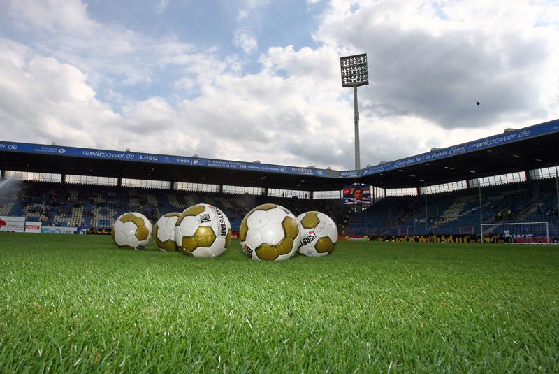 浅野拓磨が所属のボーフム、創設174年目に「175周年」限定ユニを発表！少し複雑な“クラブの歴史”をひも解く｜写真5