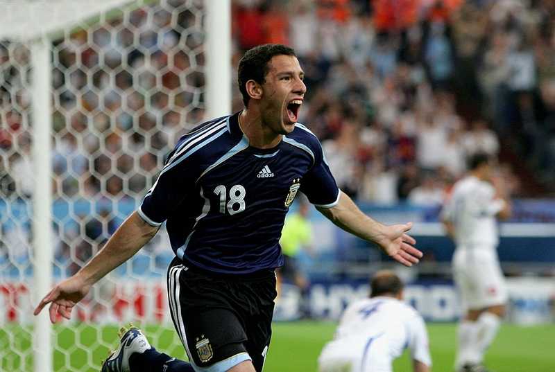 16年前の「メッシがW杯初出場で大爆発した試合」伝説のスタメン11名｜写真7