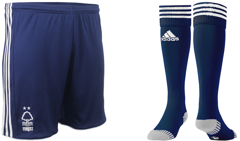 FA杯でアーセナルに勝利！古豪ノッティンガムの2017‐18ユニフォーム｜写真7