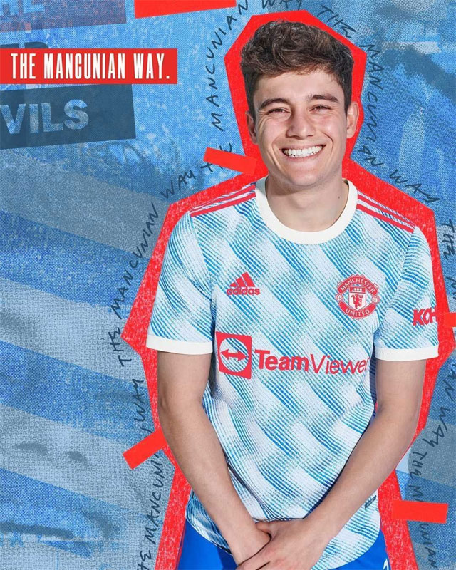 マンチェスター・ユナイテッド、21-22新アウェイユニフォーム発表！デザインは「雪ユニ」｜写真6