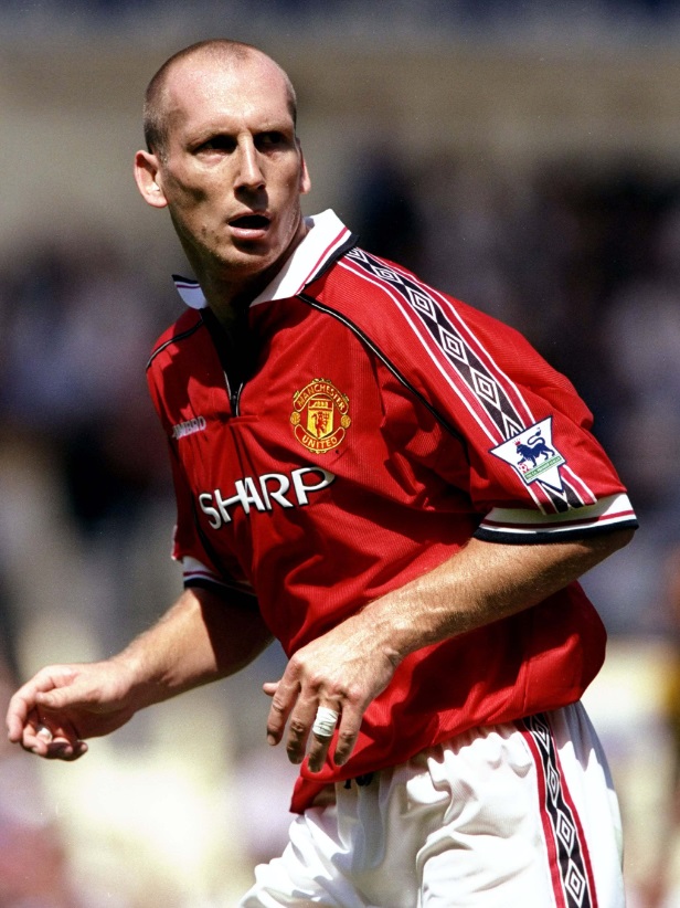 リヴァプールvsユナイテッド！最強かっこいい“赤”ユニフォーム10選｜写真9