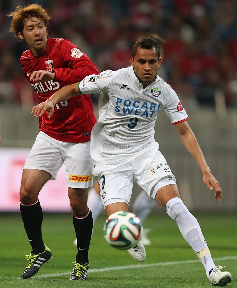 「広島→浦和」のように、主力選手の“流出“が続くJクラブの関係を探してみた｜写真2