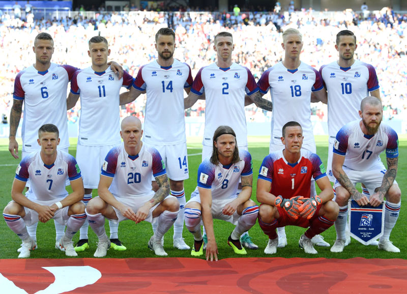 マニアは永久保存版！Ｗ杯全チーム「集合写真まとめ」GS第1節｜写真14