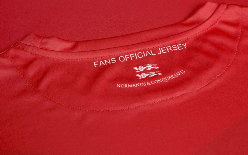 胸には強面のヴァイキング！でもスタイリッシュなカーンの17-18ユニフォーム｜写真11