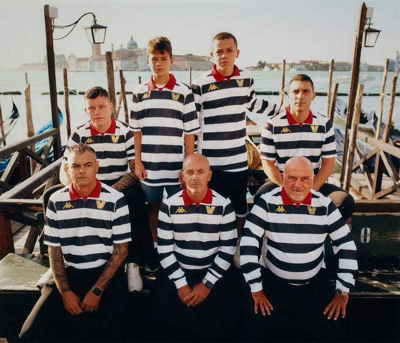 ヴェネツィア、待望の新ユニフォームが登場 「水の都の案内人」を讃える“おしゃれマリンボーダー”｜写真6